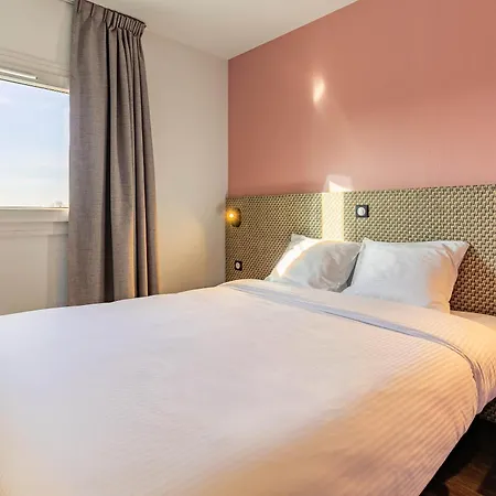 Hotel Lumiere 2*