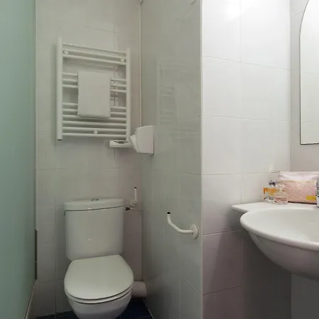 Hotel Lumiere 2*