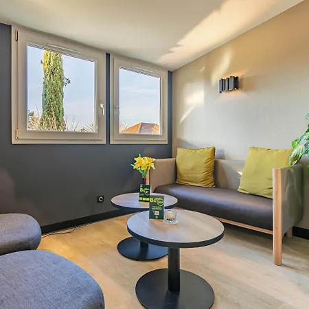 Lumiere Hotel 2*